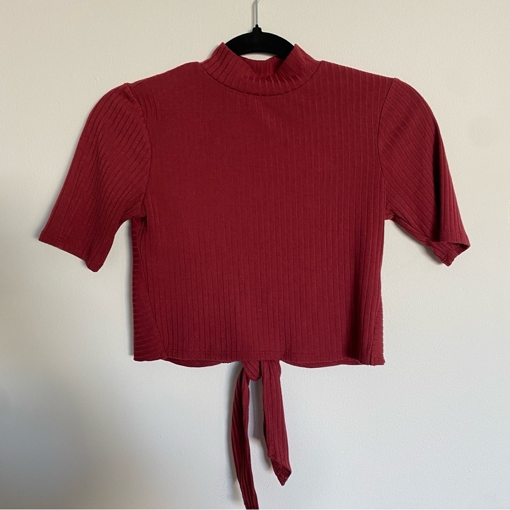 Forever 21 Raspberry Red Ribbed Tie-Back Crop Top - Picture 3 of 5
